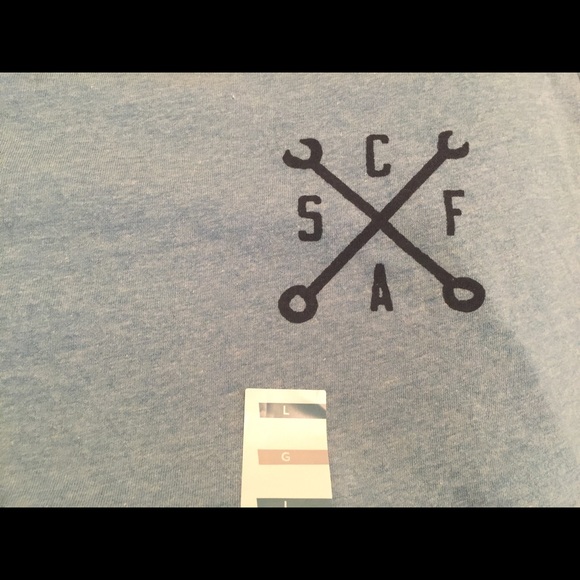 Old Navy Shirt and Shorts Set Size Large & W34 - Picture 4 of 6